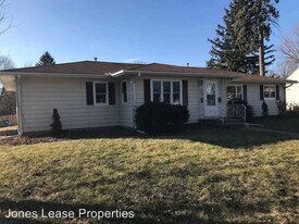 508 12th St in Silvis, IL - Building Photo