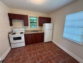 8290 NW 4th Ave in Miami, FL - Building Photo - Building Photo