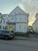 110 Pleasant St in Lowell, MA - Building Photo