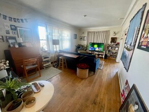 1725 E Park Place in Milwaukee, WI - Building Photo - Interior Photo