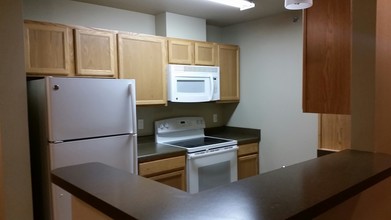 Glacier Place Apartments (Income Based) in Laramie, WY - Building Photo - Building Photo