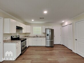 3230 Deason Ave in Jacksonville, FL - Building Photo - Building Photo
