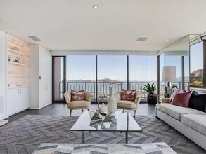 1080 Chestnut St in San Francisco, CA - Building Photo - Building Photo