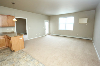 Boulder Ridge in Watford City, ND - Building Photo - Interior Photo