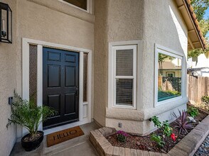 591 Arlene Dr in Vacaville, CA - Foto de edificio - Building Photo