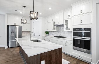 3040 Poplar Farms Dr in Franklin, TN - Building Photo - Building Photo