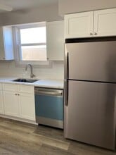 9 Enoch St in East Rutherford, NJ - Building Photo - Building Photo