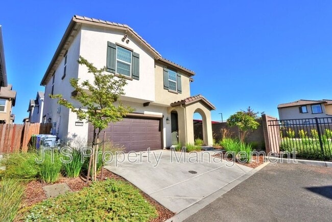 property at 3324 Auburn Leaf Loop