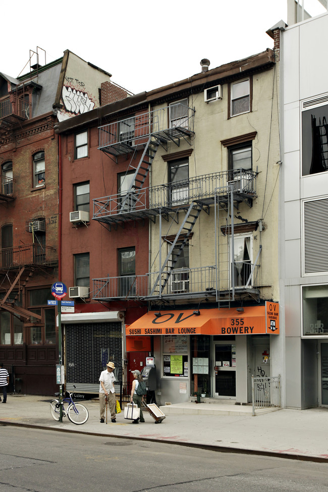 355 Bowery in New York, NY - Foto de edificio - Building Photo