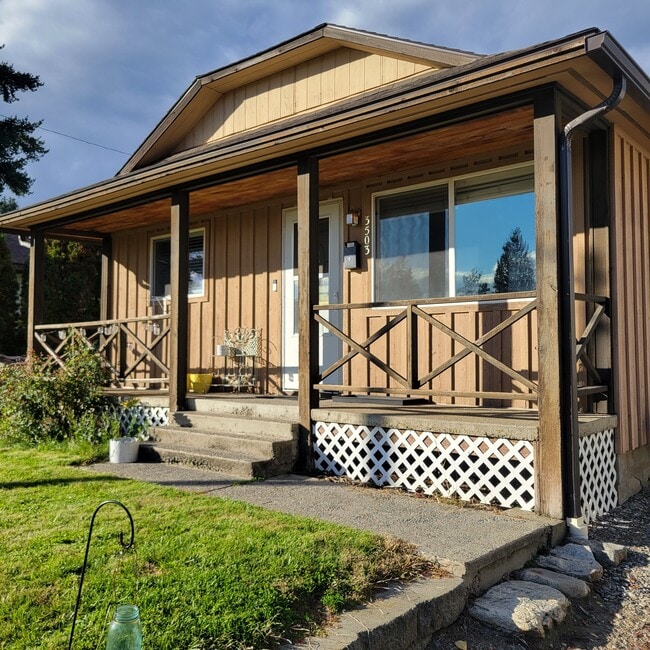 property at 3503 E 33rd Ave