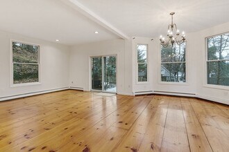 74 Burlington St in Lexington, MA - Building Photo - Building Photo
