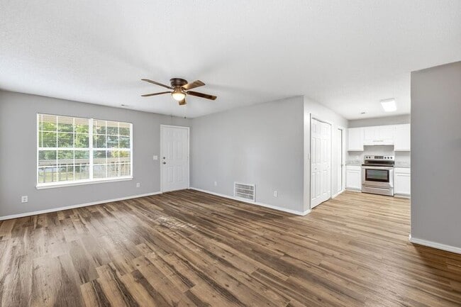 property at 302 Parkcrest Dr