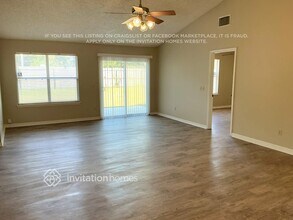 7736 Rockridge Dr W in Jacksonville, FL - Building Photo - Building Photo