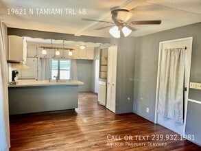 19621 N Tamiami Trl in North Fort Myers, FL - Foto de edificio - Building Photo
