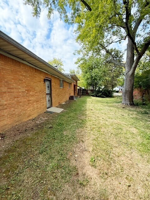 5640 E 18th St in Indianapolis, IN - Building Photo - Building Photo