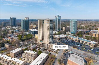 21 Delmont Dr NE-Unit -4 in Atlanta, GA - Building Photo - Building Photo