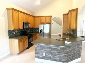 6892 Lucca St in Orlando, FL - Building Photo - Building Photo