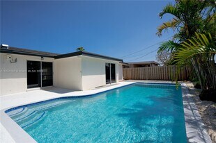 3751 NE 17th Ave in Pompano Beach, FL - Building Photo