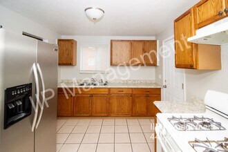23984 Banbury Cir in Warrensville Heights, OH - Building Photo - Building Photo