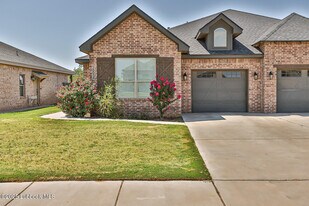 2022 102nd St in Lubbock, TX - Building Photo