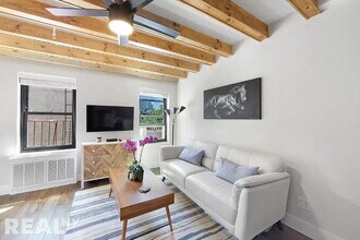 56 Jane St in New York, NY - Building Photo - Building Photo