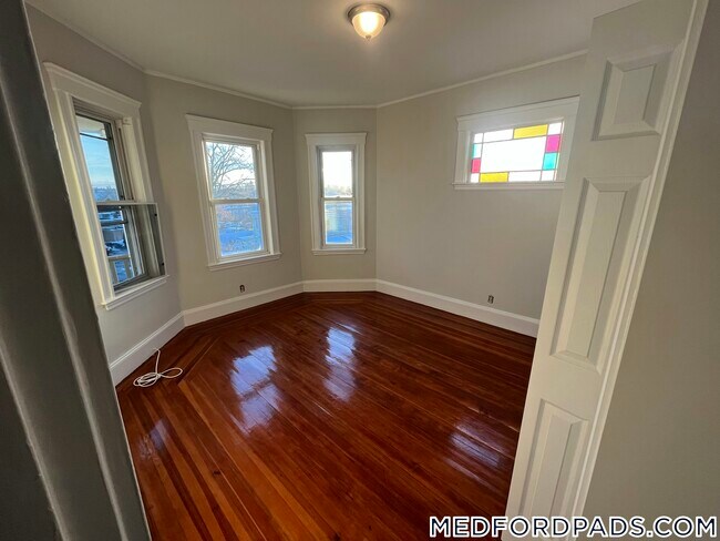 50 Lambert St in Medford, MA - Building Photo - Building Photo