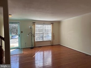 10523 Polk Square Ct in Gaithersburg, MD - Building Photo - Building Photo