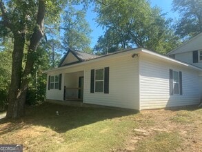 825 S Forest Lake Dr in Macon, GA - Building Photo - Building Photo