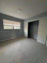 6840 Pembroke Rd in Miramar, FL - Building Photo - Building Photo
