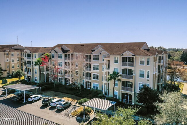 7801 Point Meadows Dr in Jacksonville, FL - Foto de edificio - Building Photo