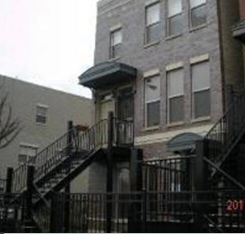 2122 W Madison St, Unit 2 in Chicago, IL - Building Photo - Building Photo
