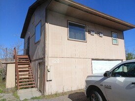 1120 Bird St in Miami, AZ - Building Photo