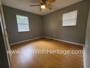 6537 Elsie St in Douglasville, GA - Building Photo - Building Photo