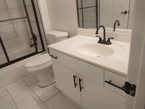 10552 Pine Pointe Ave in Las Vegas, NV - Building Photo - Building Photo