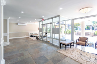 Linden House in Hackensack, NJ - Building Photo - Lobby