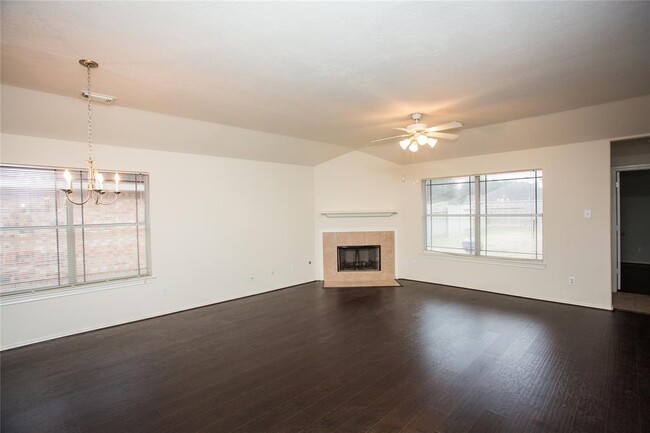 2822 Troy Dr in Missouri City, TX - Building Photo - Building Photo