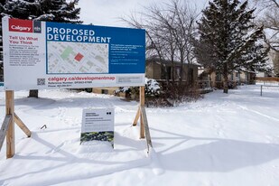 6616 Bowness Rd NW in Calgary, AB - Building Photo
