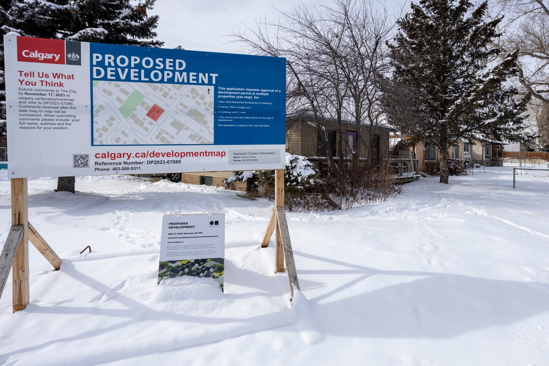 6616 Bowness Rd NW in Calgary, AB - Building Photo