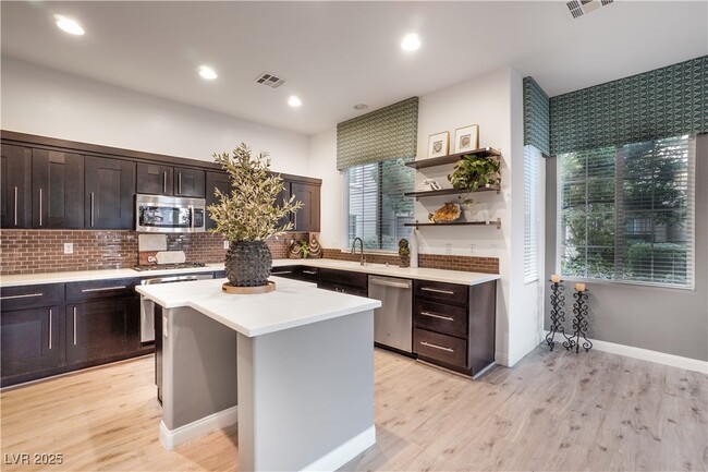11334 Colinward Ave in Las Vegas, NV - Building Photo - Building Photo
