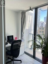 161 Roehampton Ave in Toronto, ON - Building Photo - Building Photo