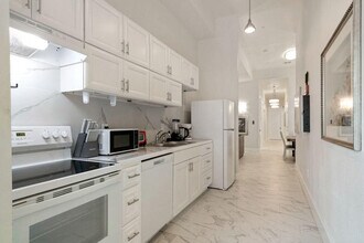 1613 Baronne St in New Orleans, LA - Building Photo - Building Photo