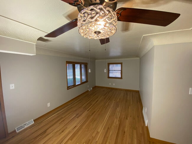 property at 6210 Franklin Ave