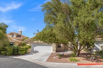 7900 Abalone Cove Dr in Las Vegas, NV - Building Photo - Building Photo