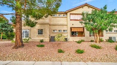 520 Arrowhead Trail in Henderson, NV - Building Photo - Building Photo