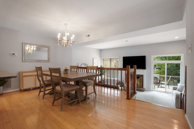 property at 5016 Cloister Dr