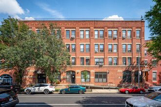 163 Carlton Ave in Brooklyn, NY - Building Photo - Building Photo