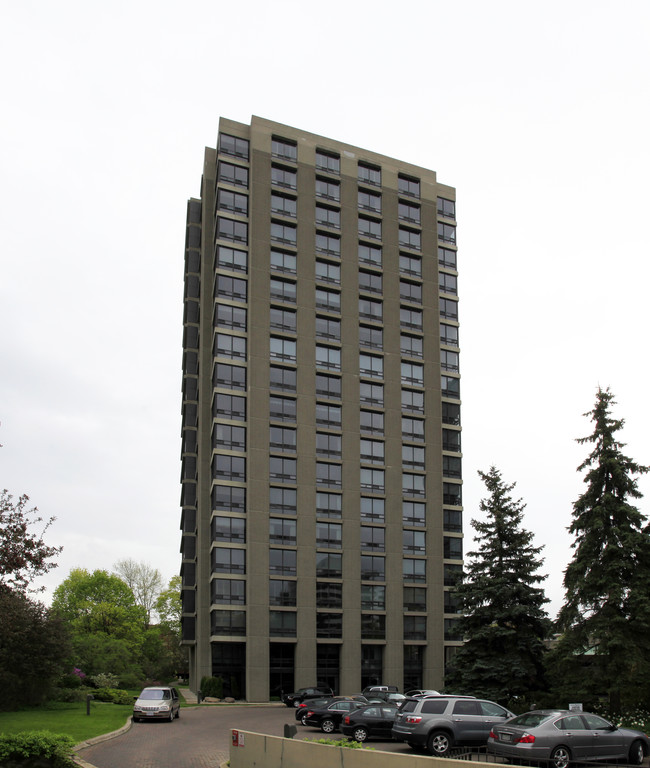 The Lonsdale I in Toronto, ON - Building Photo - Primary Photo