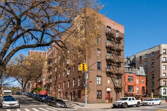881 Saint Nicholas Ave in New York, NY - Building Photo - Building Photo