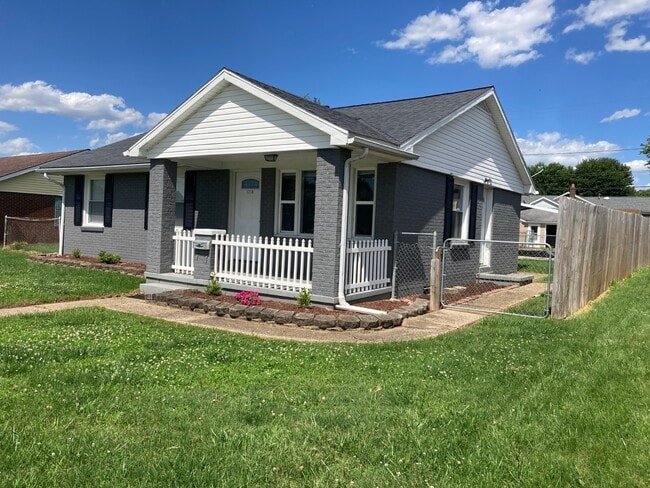 1710 13th St in Tell City, IN - Building Photo - Building Photo