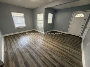 8414 N Brooks St in Tampa, FL - Building Photo - Building Photo